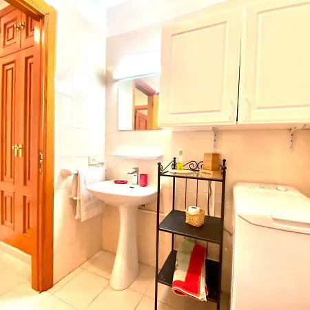 Appartamento Apartamento Vista A La Piscina, Cerca De Playa, Tenerife Sur