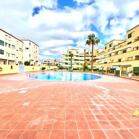 Apartamento Vista A La Piscina, Cerca De Playa, Tenerife Sur Appartamento *