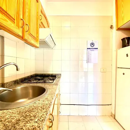 Apartamento Vista A La Piscina, Cerca De Playa, Tenerife Sur Appartamento *