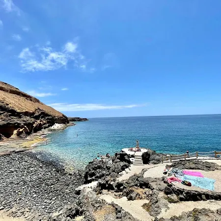Apartamento Vista A La Piscina, Cerca De Playa, Tenerife Sur Costa Del Silencio